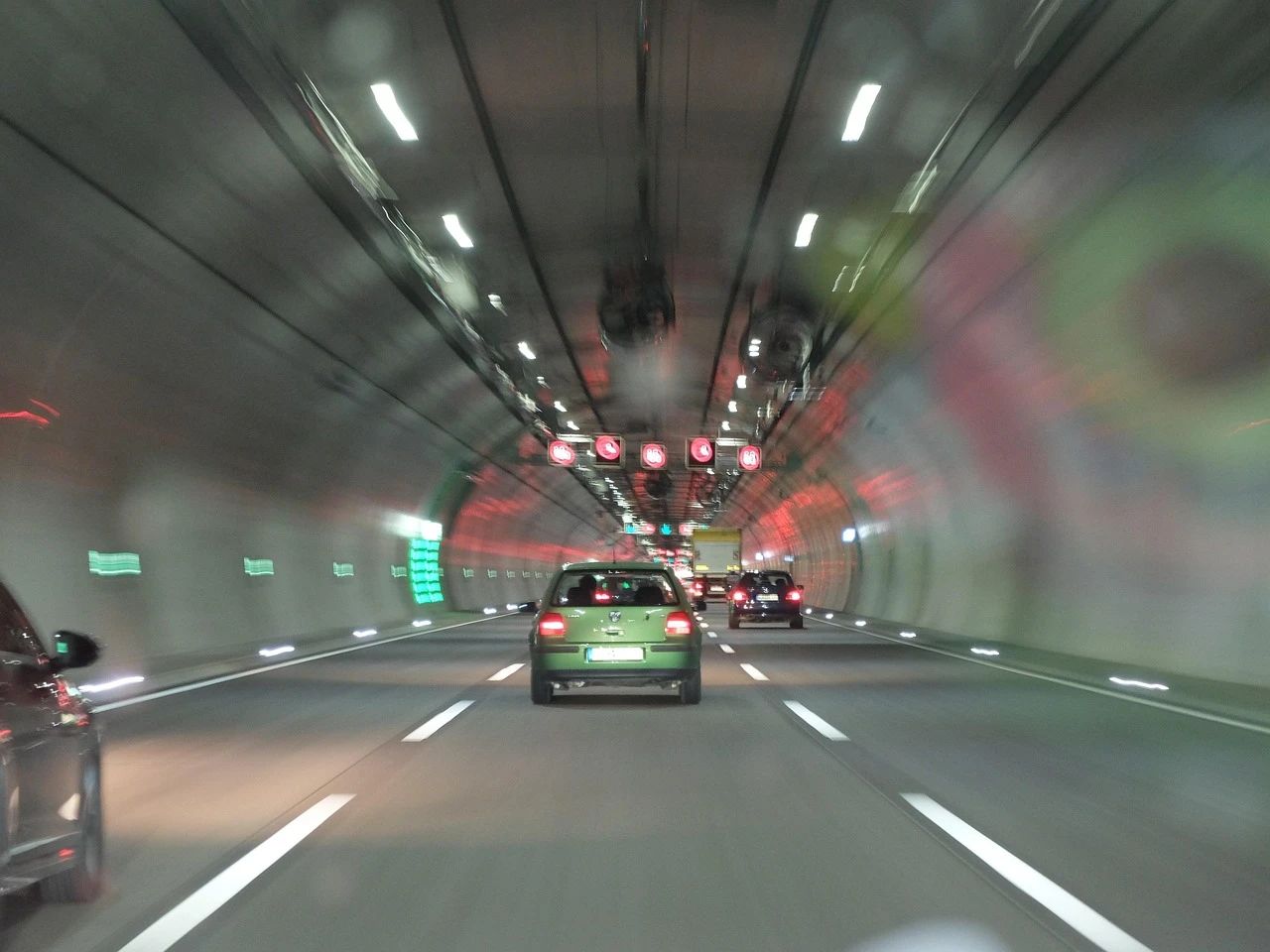 智能驾驶安全双卫士：ADAS与DMS协同守护道路安全